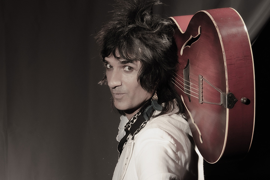 Manu Gastado & The Kosmik Twaregs (Santander, España) - Portobello